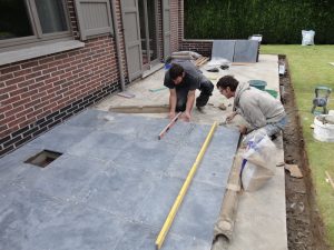 terras aanleggen
